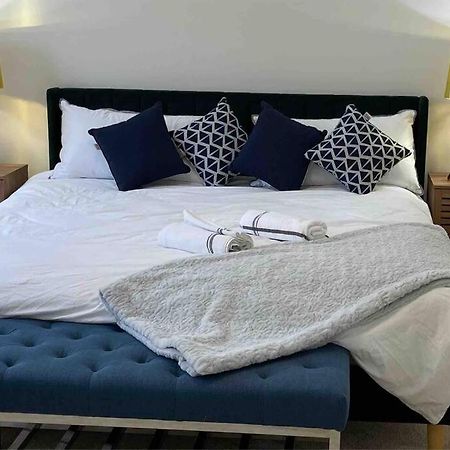 Treasure In Brant - 4 Bedroom Detached House Париж Екстериор снимка